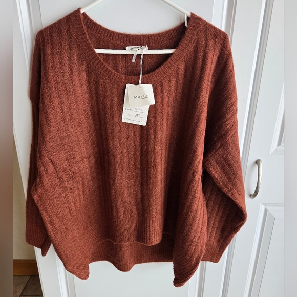 Miracle Sweaters - Miracpe Sweater M/L
